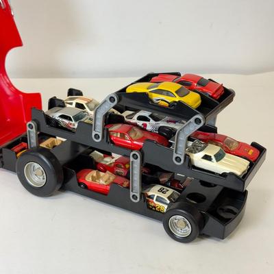 LOT 109: Hot Wheels: Highway 35 World Race Carrying Case, Airplane w/ Storage & Racecar Case w/ Cars