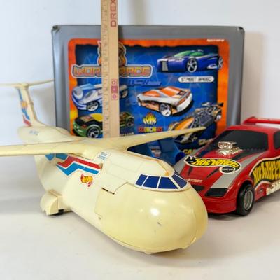 LOT 109: Hot Wheels: Highway 35 World Race Carrying Case, Airplane w/ Storage & Racecar Case w/ Cars