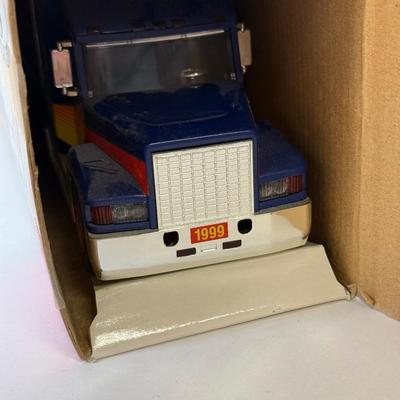 LOT 110: Collectible Trucks in Box: Humble, Sunoco, Mobil, Exxon