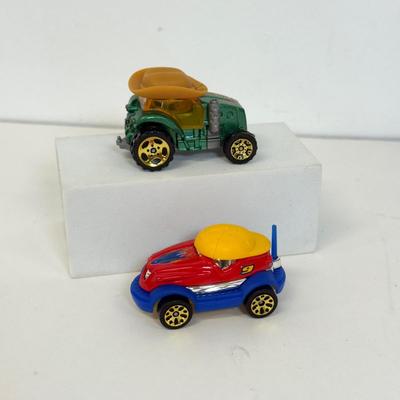 LOT 111: Matchbox Firetruck 72 Car Carrying Toy Case w/ Plenty of Cars