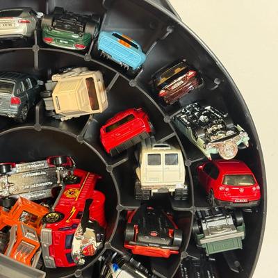 LOT 112: Matchbox Firetruck 72 Car Carrying Toy Case w/ Plenty of Cars