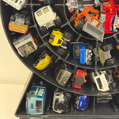 LOT 112: Matchbox Firetruck 72 Car Carrying Toy Case w/ Plenty of Cars