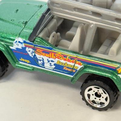 LOT 113: Tara Matchbox 30 Car Carrying Cases w/ Cars