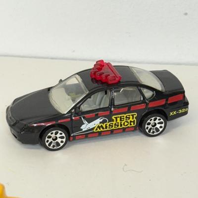LOT 113: Tara Matchbox 30 Car Carrying Cases w/ Cars