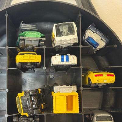 LOT 113: Tara Matchbox 30 Car Carrying Cases w/ Cars