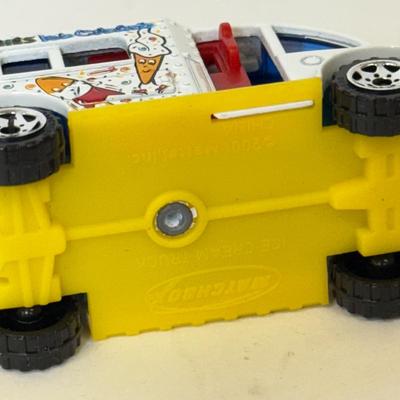 LOT 113: Tara Matchbox 30 Car Carrying Cases w/ Cars