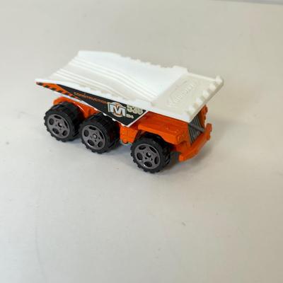 LOT 114: Tara Matchbox 30 Car Carrying Cases w/ Cars