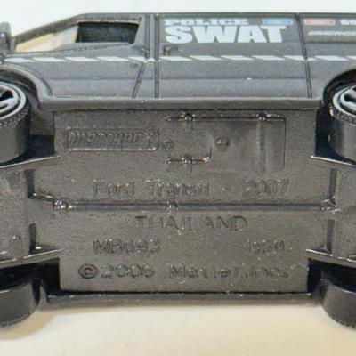 LOT 114: Tara Matchbox 30 Car Carrying Cases w/ Cars