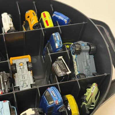 LOT 115: Tara Matchbox 30 Car Carrying Cases w/ Cars