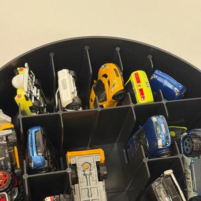 LOT 115: Tara Matchbox 30 Car Carrying Cases w/ Cars