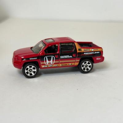 LOT 115: Tara Matchbox 30 Car Carrying Cases w/ Cars