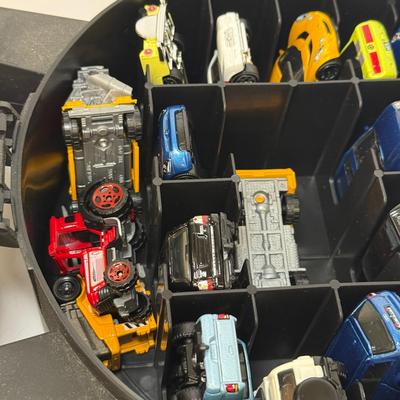 LOT 115: Tara Matchbox 30 Car Carrying Cases w/ Cars
