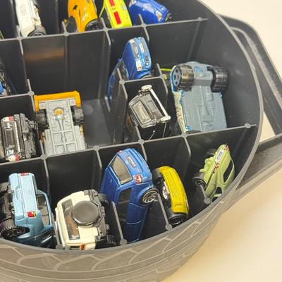 LOT 115: Tara Matchbox 30 Car Carrying Cases w/ Cars