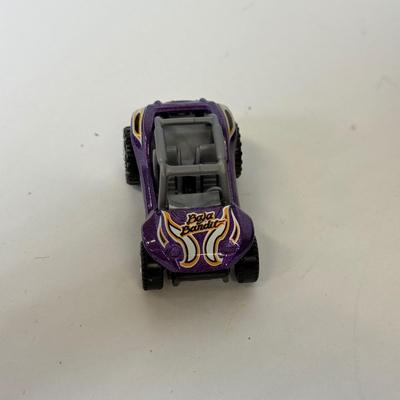 LOT 116: Tara Matchbox 30 Car Carrying Cases w/ Cars