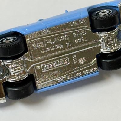 LOT 116: Tara Matchbox 30 Car Carrying Cases w/ Cars