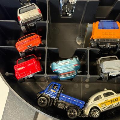 LOT 116: Tara Matchbox 30 Car Carrying Cases w/ Cars
