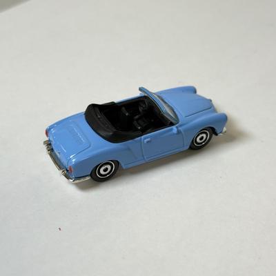 LOT 116: Tara Matchbox 30 Car Carrying Cases w/ Cars