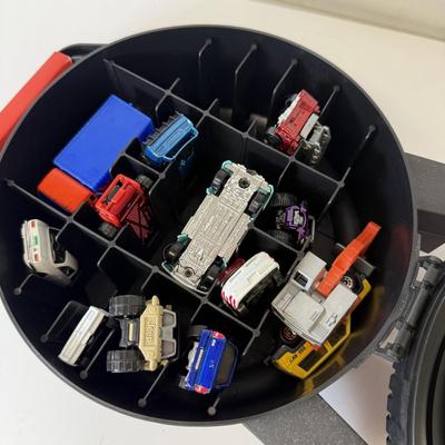 LOT 116: Tara Matchbox 30 Car Carrying Cases w/ Cars