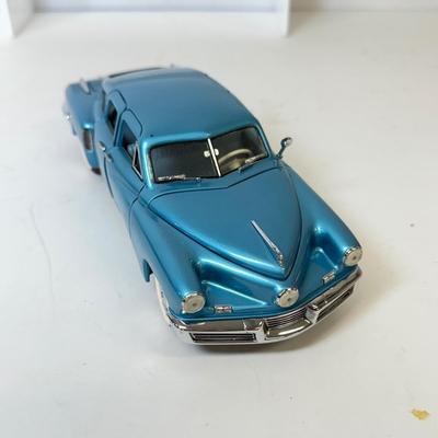 LOT 119: Franklin Mint Precision Models 1:24 Scale 1948 Tucker, Chevrolet Small Block Engine Model & Miro Chevy Pickup Model