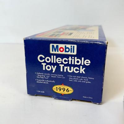 LOT 110: Gas Station Toys: Shell, Sunoco, Mobil