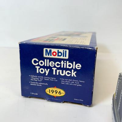 LOT 110: Gas Station Toys: Shell, Sunoco, Mobil