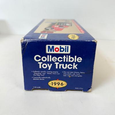 LOT 110: Gas Station Toys: Shell, Sunoco, Mobil