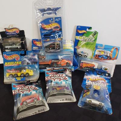 LOT 145: Hot Wheels New in Package-Final Run, Speed Demons, Light Speeders & More