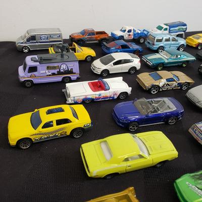 LOT 158: Collection of Cars, Vans & Trucks