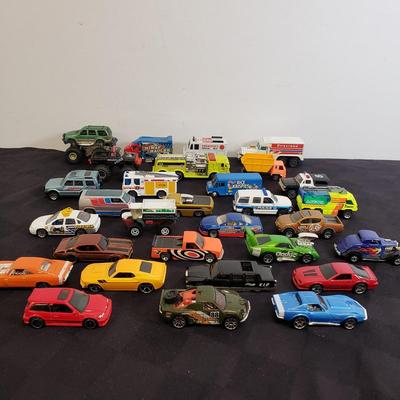 LOT 160: Assorted Hot Wheels, Matchbox & More