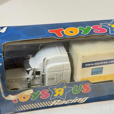 LOT 202: Toys R Us Trucks & Matchbox: Spongebob & Go Diego Go
