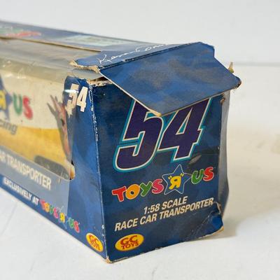 LOT 202: Toys R Us Trucks & Matchbox: Spongebob & Go Diego Go