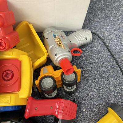 LOT 210: Big Lot of Young Kids Construction Vehicle Toys & More