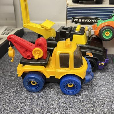 LOT 210: Big Lot of Young Kids Construction Vehicle Toys & More