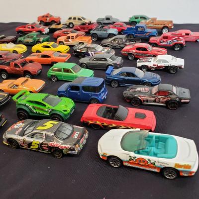 LOT 221: Collection of Hot Wheels, Matchbox & More