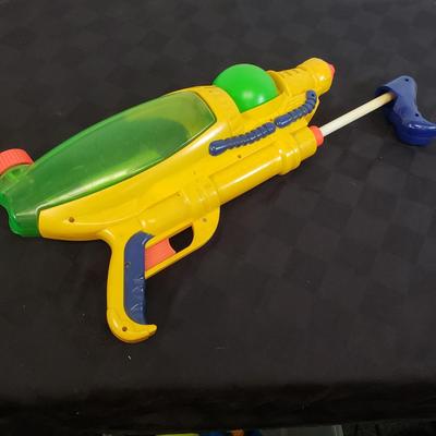 LOT 224: Vintage Larami Super Soakers with Assortment of Target Boards