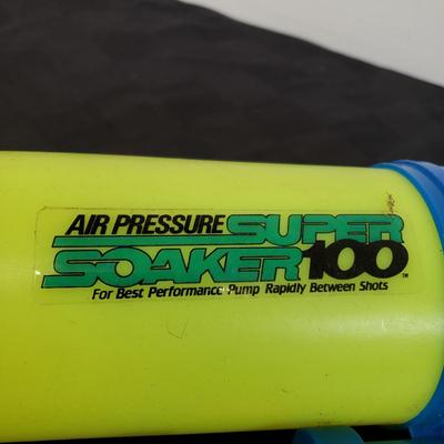 LOT 224: Vintage Larami Super Soakers with Assortment of Target Boards