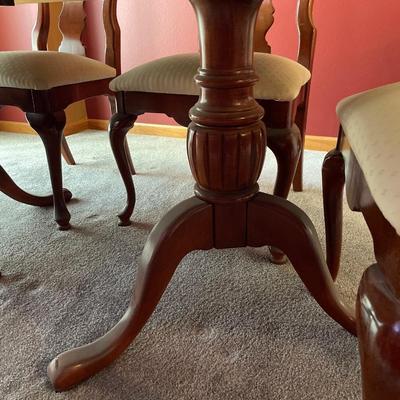 American Drew solid wood dining room table and chairs
