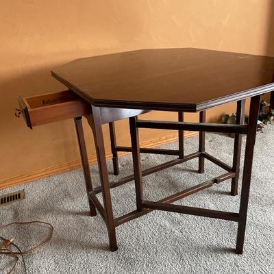 Ethan Allen drop leaf table