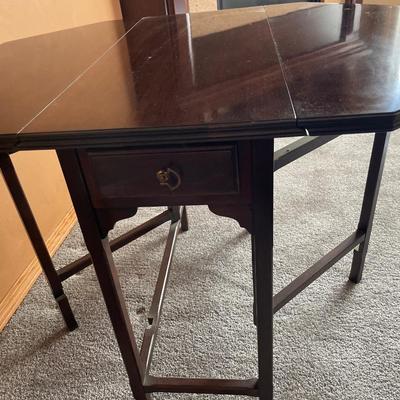 Ethan Allen drop leaf table