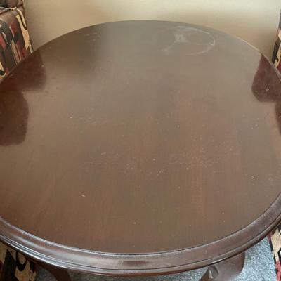 Oval coffee table and end table