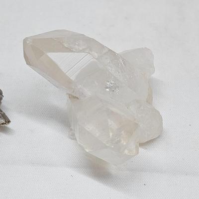 Quartz Crystal Specimens (GB-JS)
