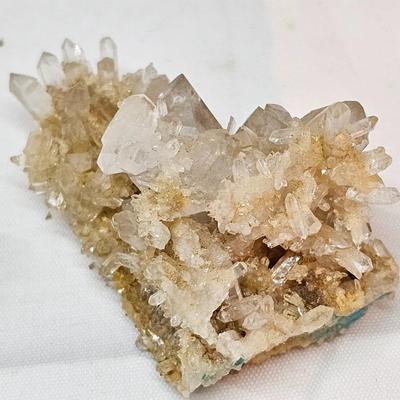 Quartz Crystal Specimens (GB-JS)