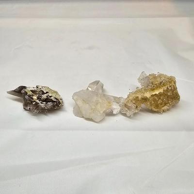 Quartz Crystal Specimens (GB-JS)