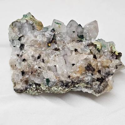 Assorted Quartz Pieces (GB-JS)