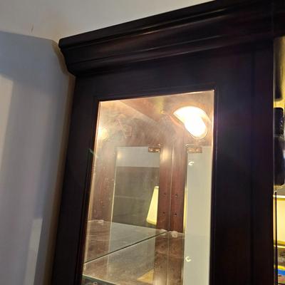 Five Glass Shelf Lighted Curio Cabinet by Pulaski Furniture (GB-JS)