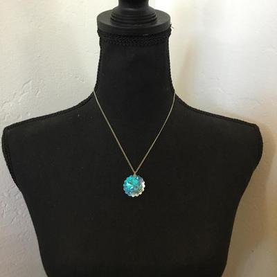 Beautiful, vintage, large, crystal flower, pendant necklace