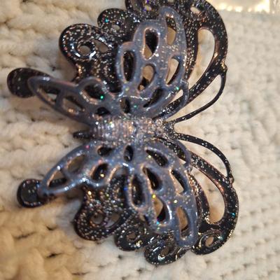 Sale Photo Thumbnail #237: Large butterfly brooch