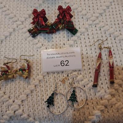 Sale Photo Thumbnail #267: 4 pair Christmas earrings