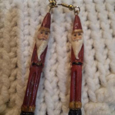 Sale Photo Thumbnail #269: 4 pair Christmas earrings