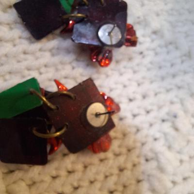 Sale Photo Thumbnail #272: 4 pair Christmas earrings